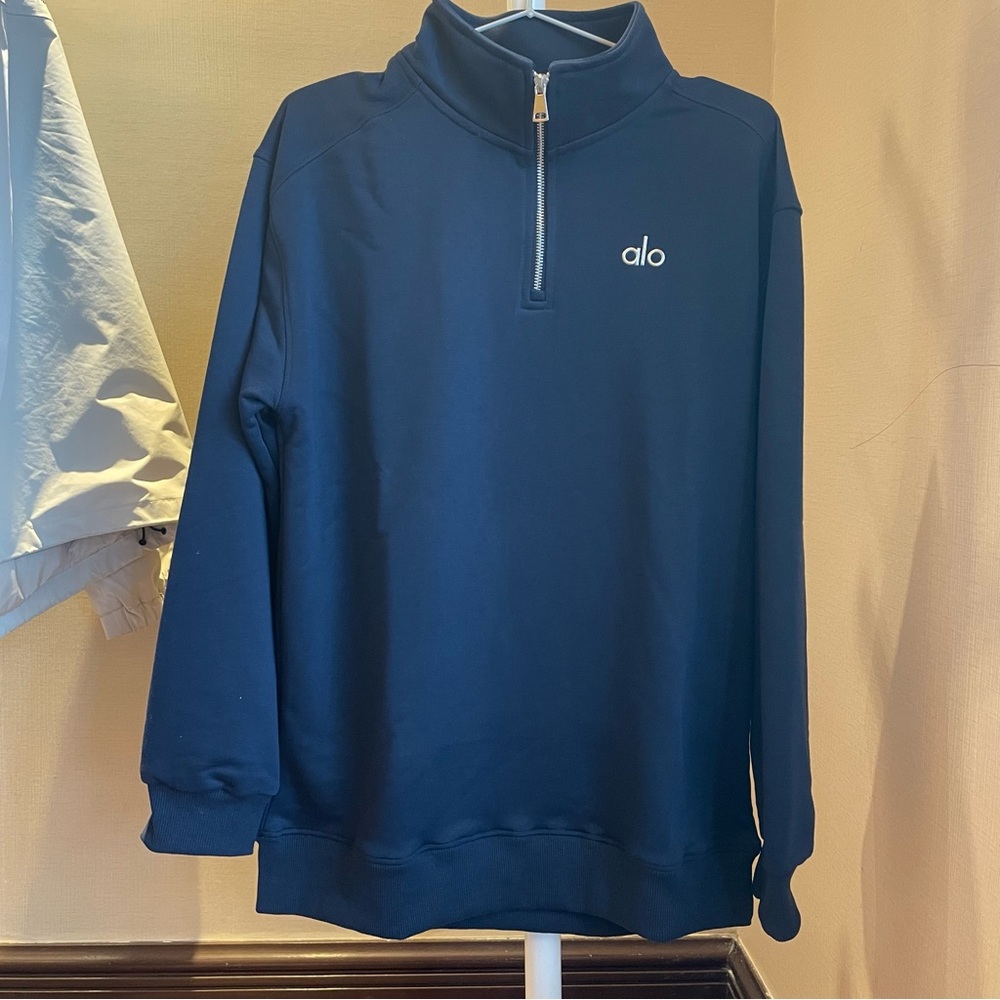 ALO Yoga Men's Deep Blue Zip-Up Sweater